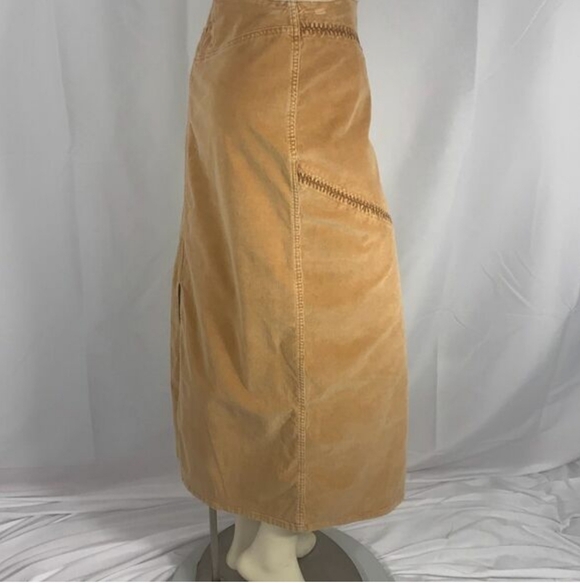 St. John's Bay Women's Maxi Skirt in Tan - Picture 7 of 7